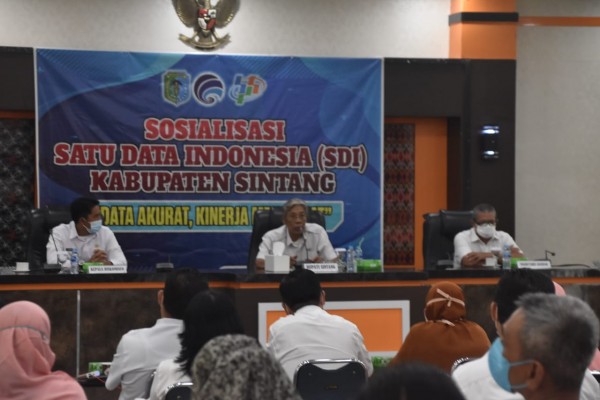 Kominfo Sintang Gelar Sosialisasi Satu Data Indonesia di Balai Praja