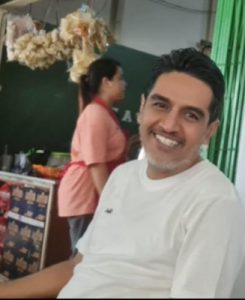 Ghulam Raziq Ngopi Santai