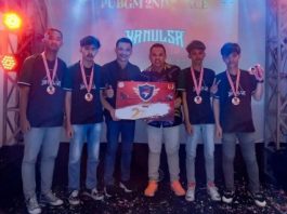 Tutup E-Sport Piala Bupati Sintang,Ronny Ucapkan Selamat Bagi Pemenang