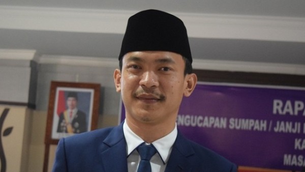 Florensius Ronny, Ketua Dewan Perwakilan Rakyat Daerah (DPRD) Kabupaten Sintang