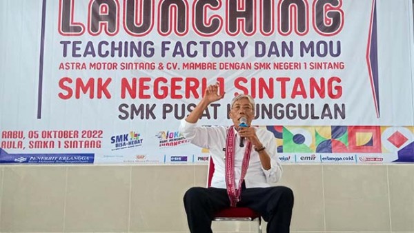 Bupati Hadiri Launching Teaching Factory Di SMKN 1 Sintang